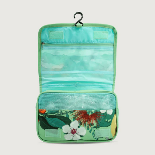 Moana Rd The Tracey Floral Toilet Bag - Green